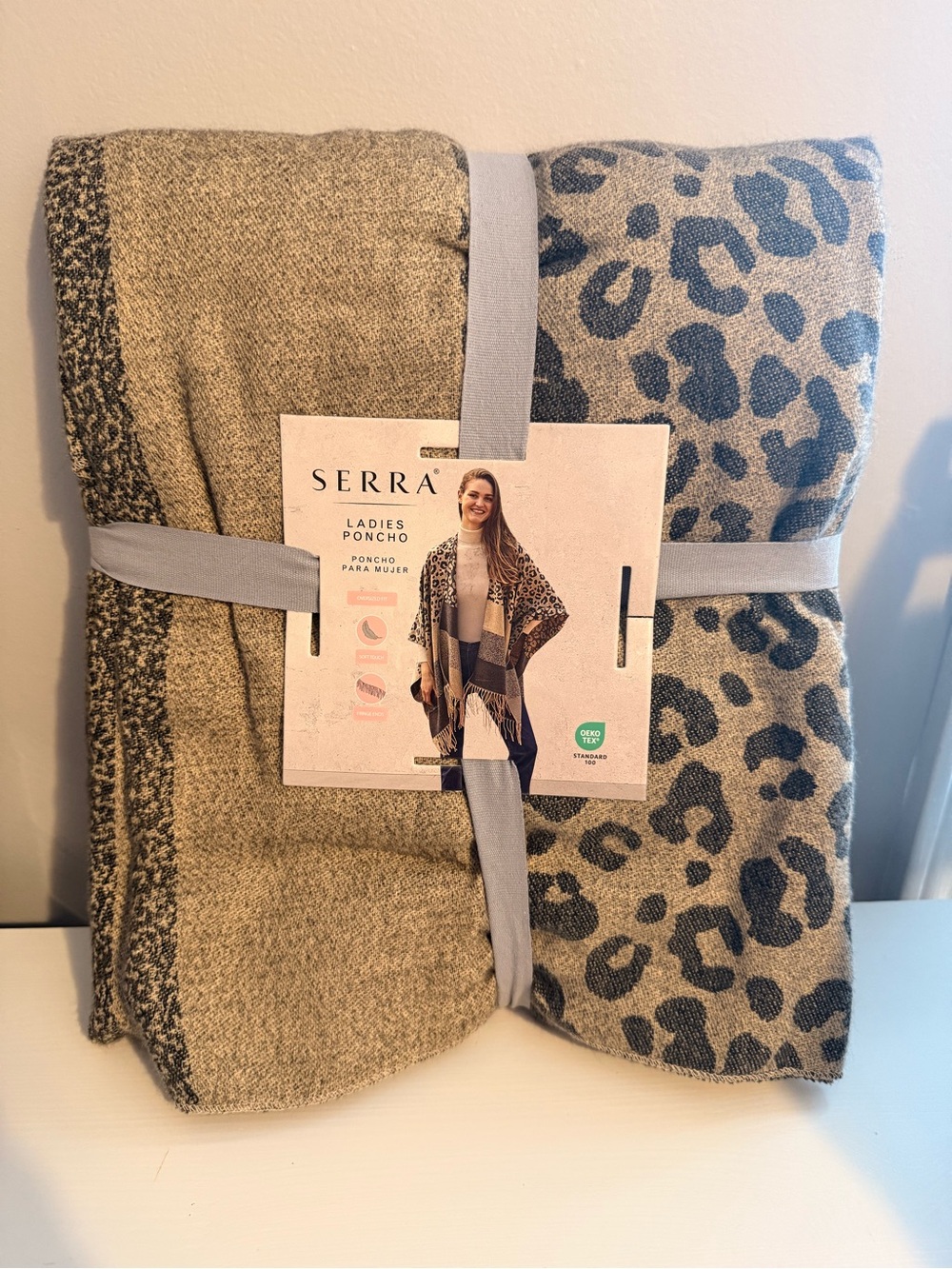 NWT Serra Leopard Print Colorblock Knit Poncho- One Size - Picture 2 of 3